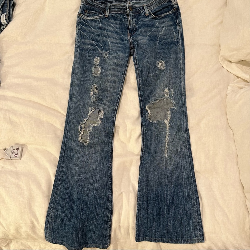 Vintage 2000s low rise jeans 
575 brand 
15 in waist 
28 in inseam